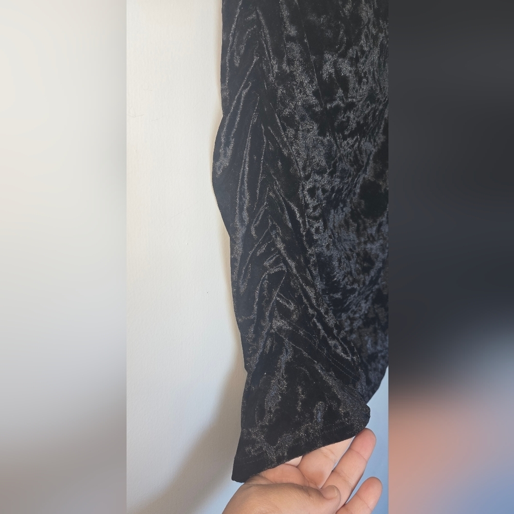 Lulu's Black Velvet Skirt - Picture 6 of 7